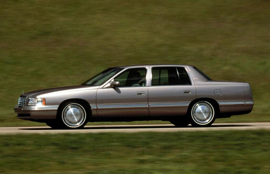  Cadillac DeVille 1994 года  (фото 18 из 21)